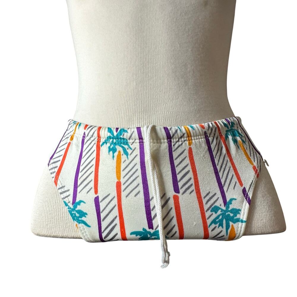 Vintage 80/90s Tropical Print White Colorful Bikini Bottom Jantzen
Womens Size S